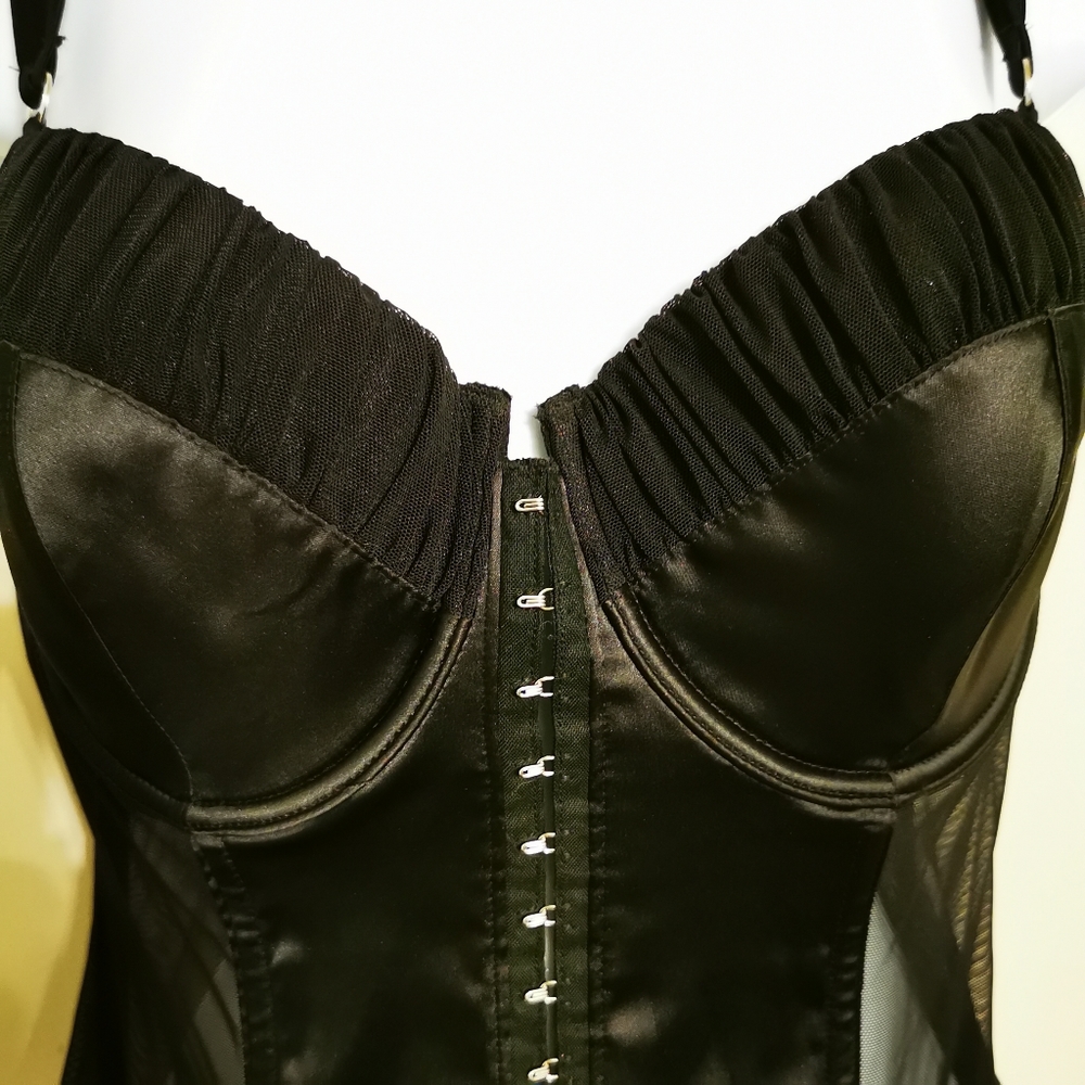 Sexy hook and Eye Lingerie size Large